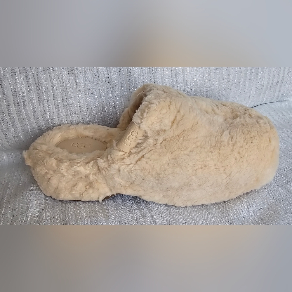 UGG Fuzz Sugar Natural Clogs in Womens Size 6 SN 1130950 NEW